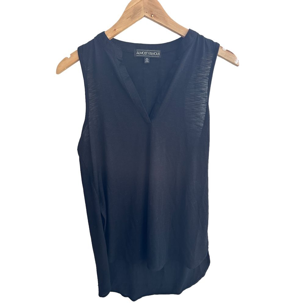 Almost Famous Women's Black Sleeveless Sheer Top Blouse Medium NWOT